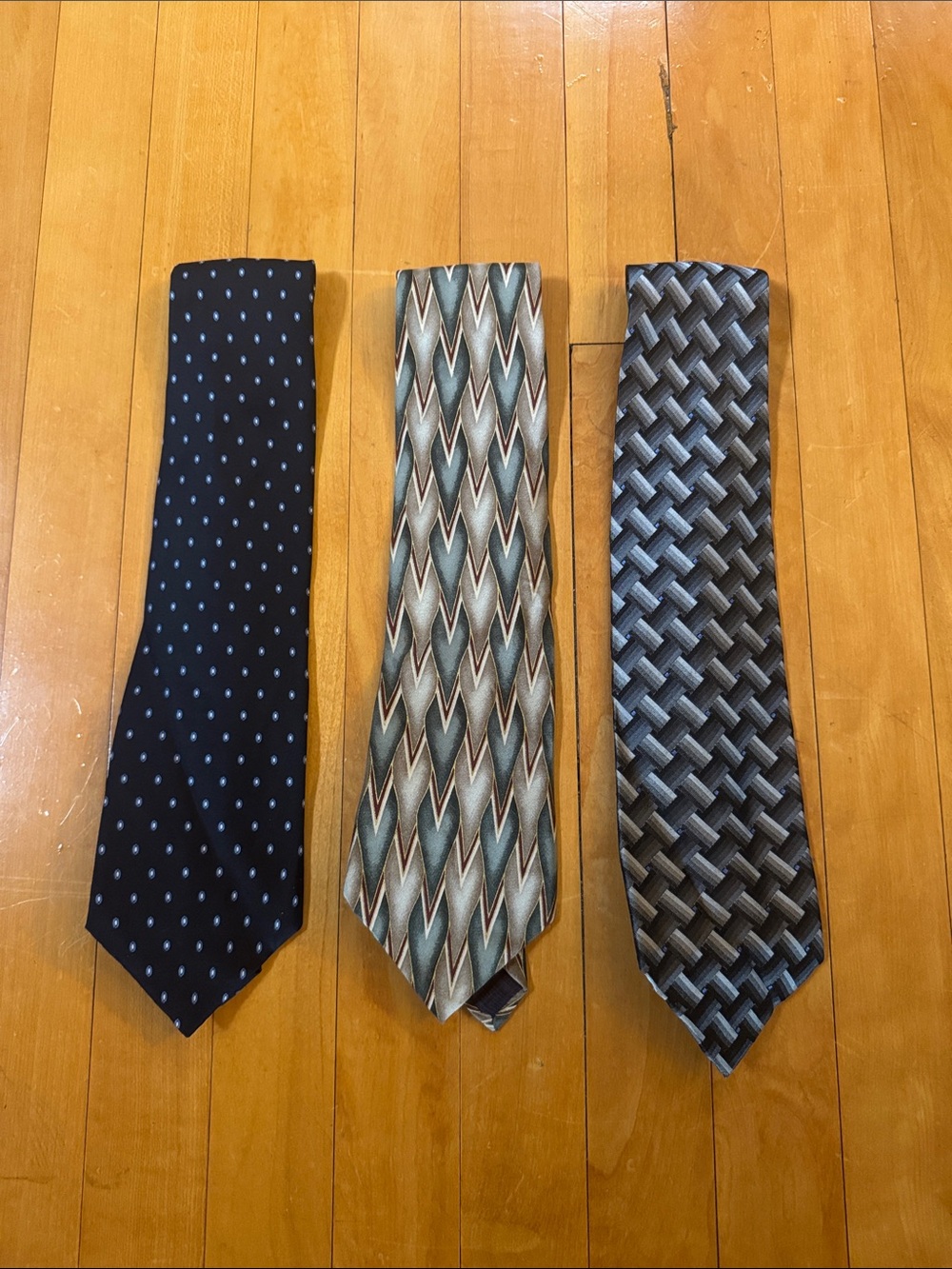 Three-Piece Men's Tie Set - Black, Teal, Gray